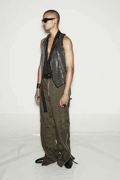 Look 11